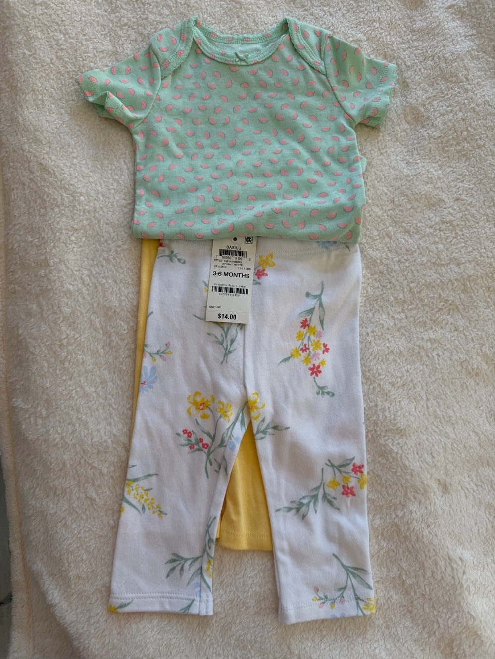 Bundle NWT Macy's 3-6M Two-Piece Leggings Set and 1 Carter’s Onesies
